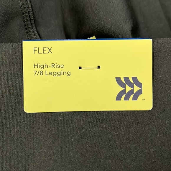 All in motion, high rise, leggings. 1301 - Picture 9 of 10